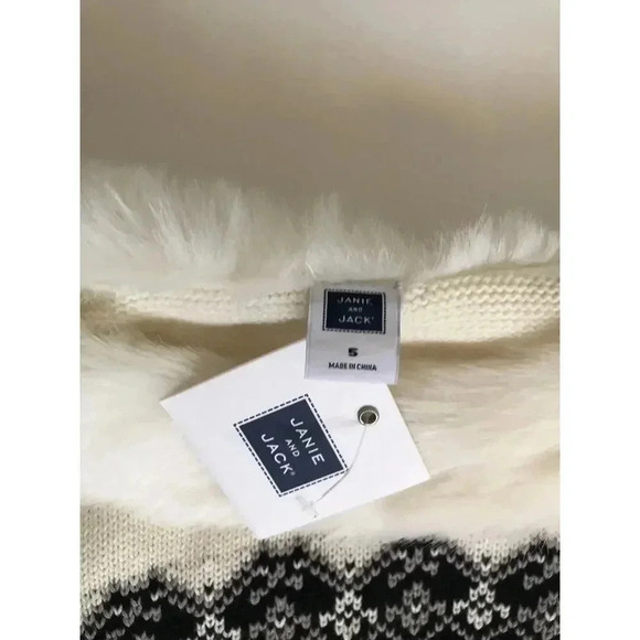NWT ***With Flaw***  Janie And Jack Fair Isle Sweater With Fur Collar - Picture 3 of 8